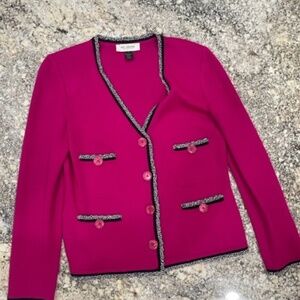 St. John knit Top Magenta Size 4